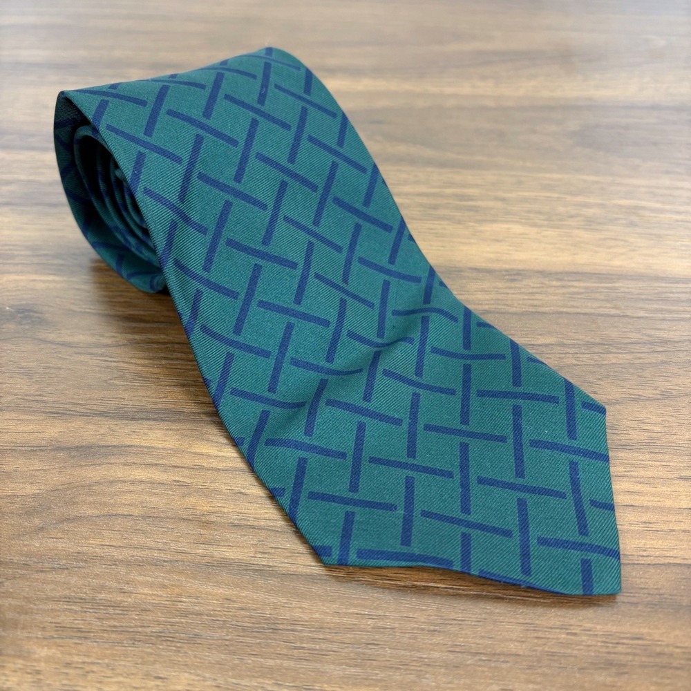 J Crew Mens Green Blue Geometric Pattern 100% Silk Tie Handmade 57"‎ x 3.5"